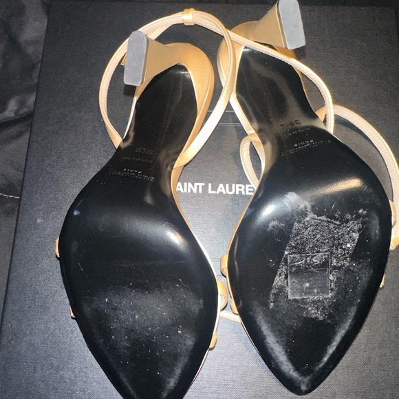Saint Laurent
Lila Sandals In Crepe Satin - Picture 6 of 8